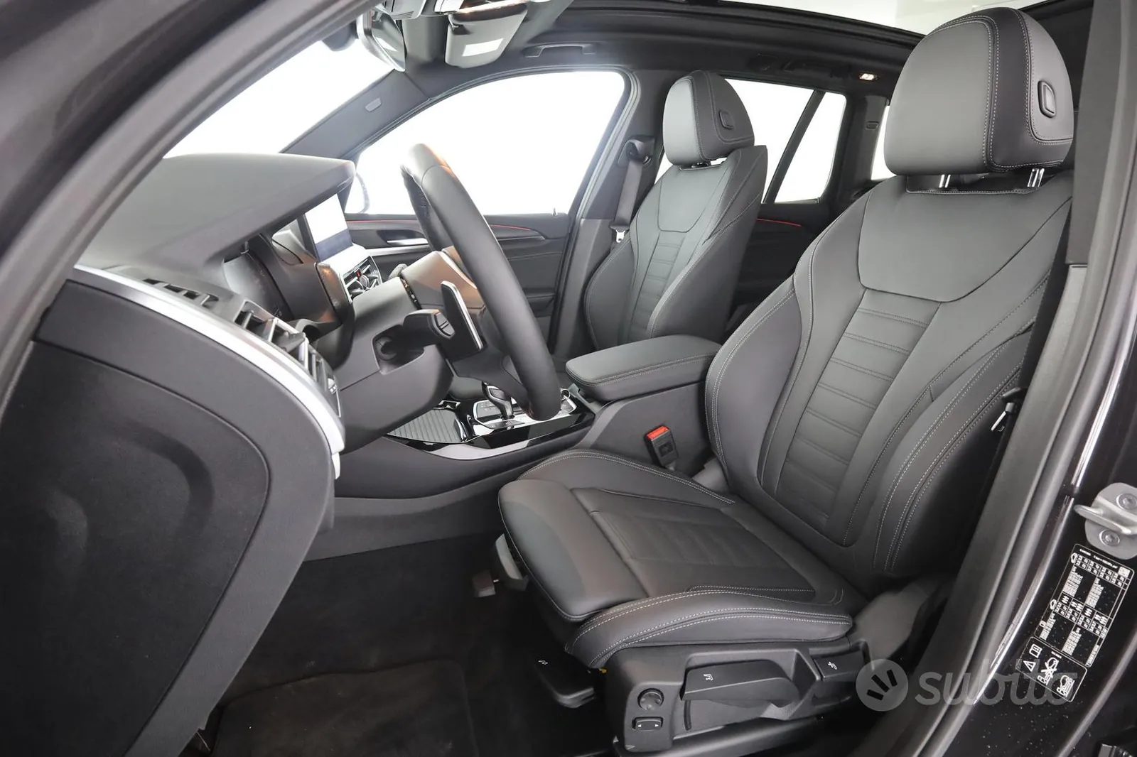 BMW X3 2024 photo 2
