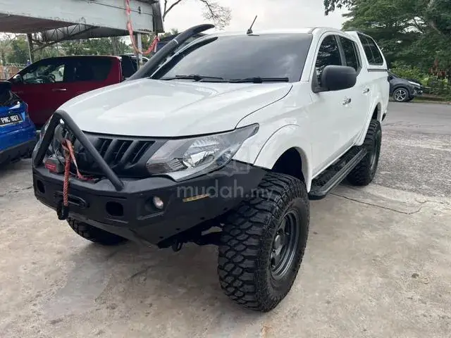 Mitsubishi Triton