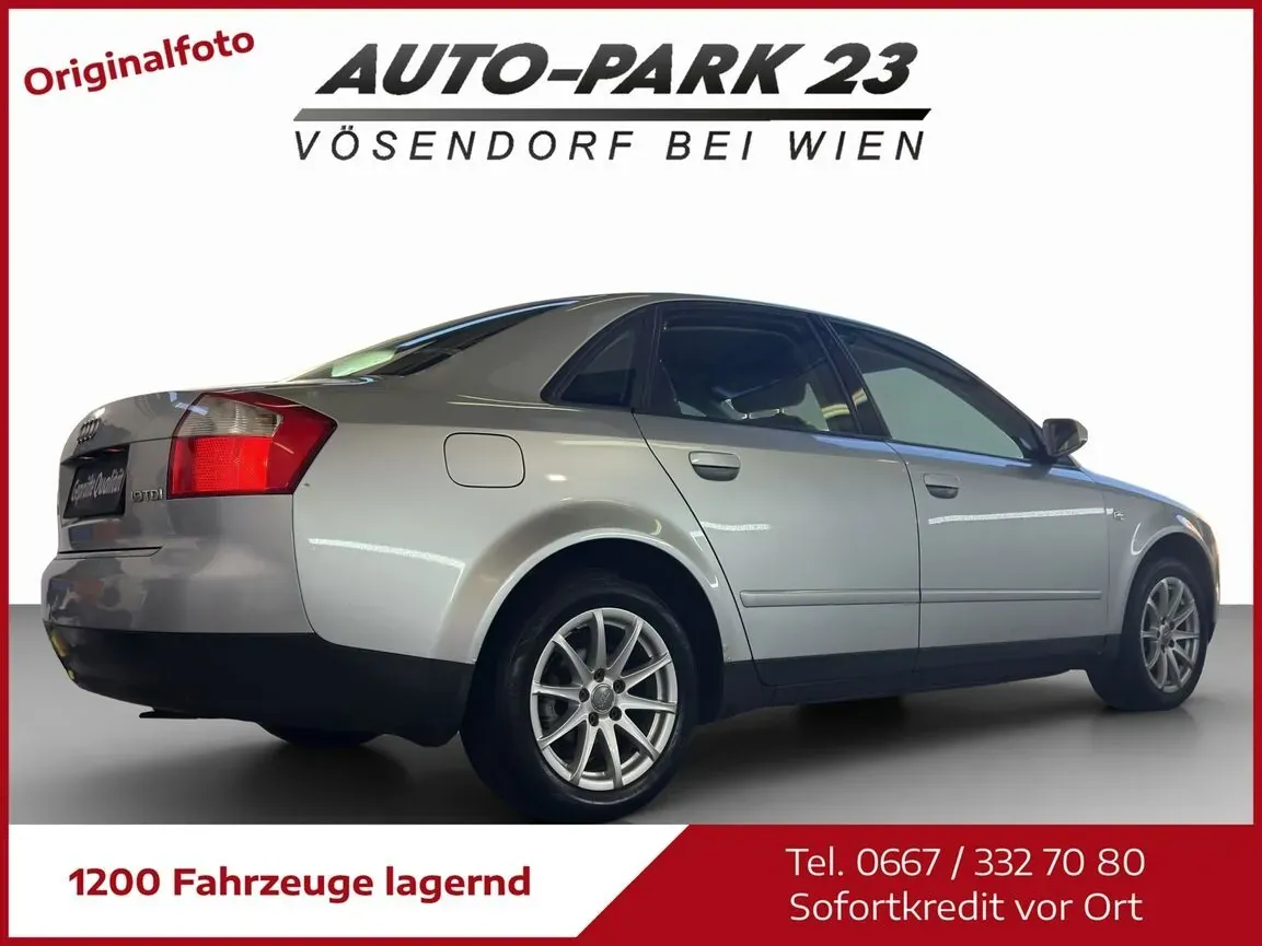 Audi A4 2002 photo 2