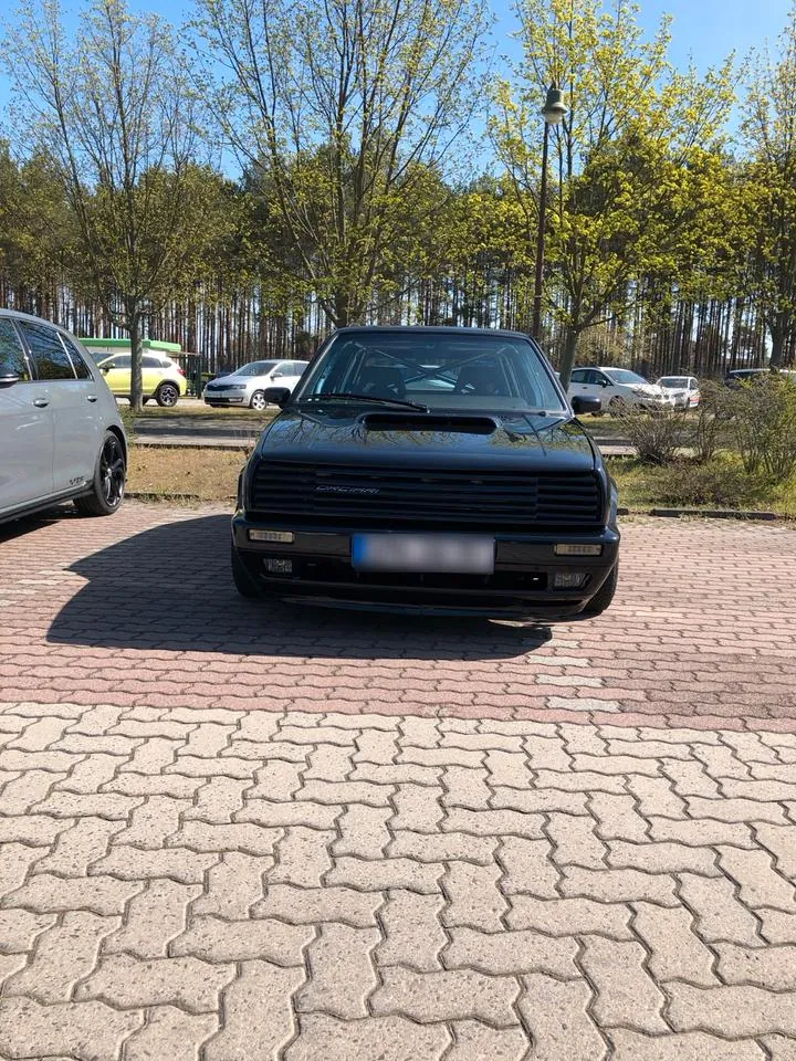 Volkswagen Golf 2