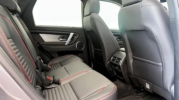 Land Rover Discovery Sport 2023 photo 5