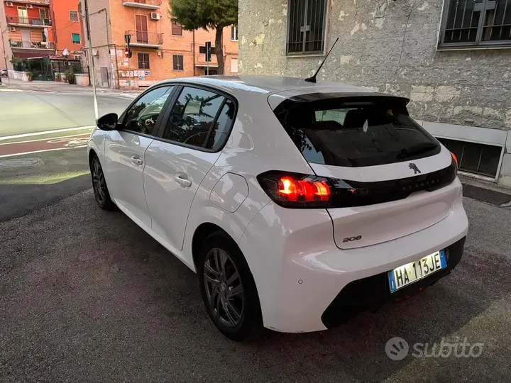 Peugeot 208 2026 photo 4