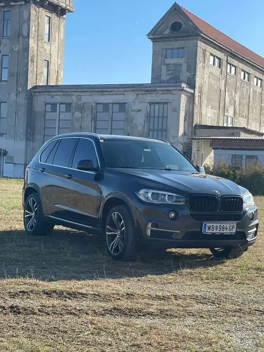 BMW X5 2015 photo 2