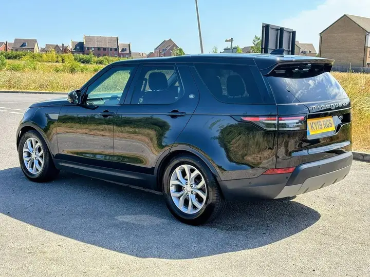 Land Rover Discovery 2019 photo 4
