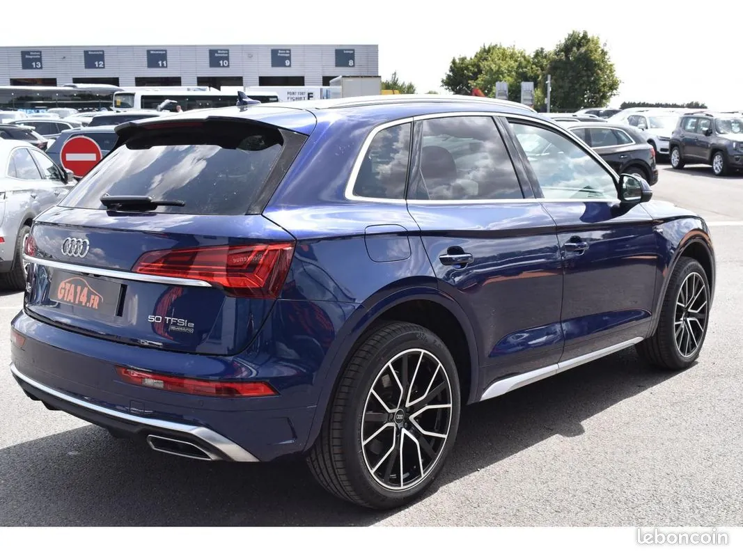 Audi Q5 2022 photo 2