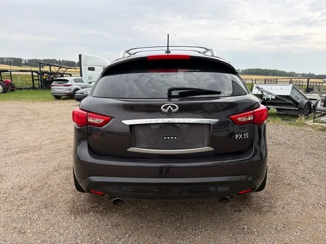 Infiniti Fx35 2011 photo 4
