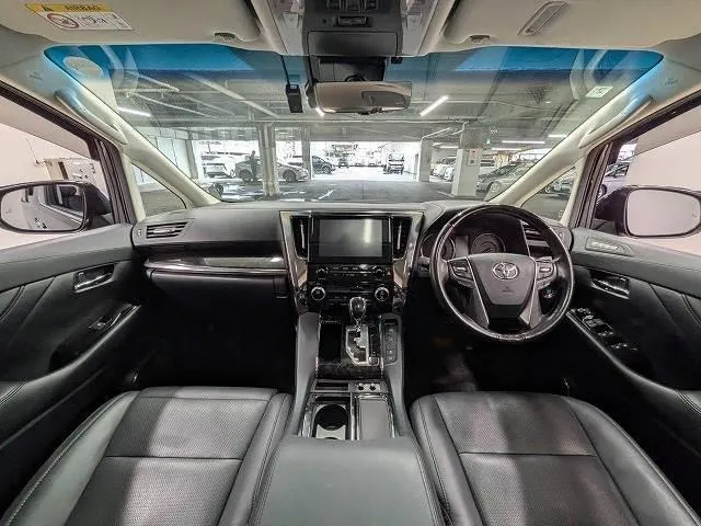 Toyota Alfaard 2.5S C Package 2020 photo 2