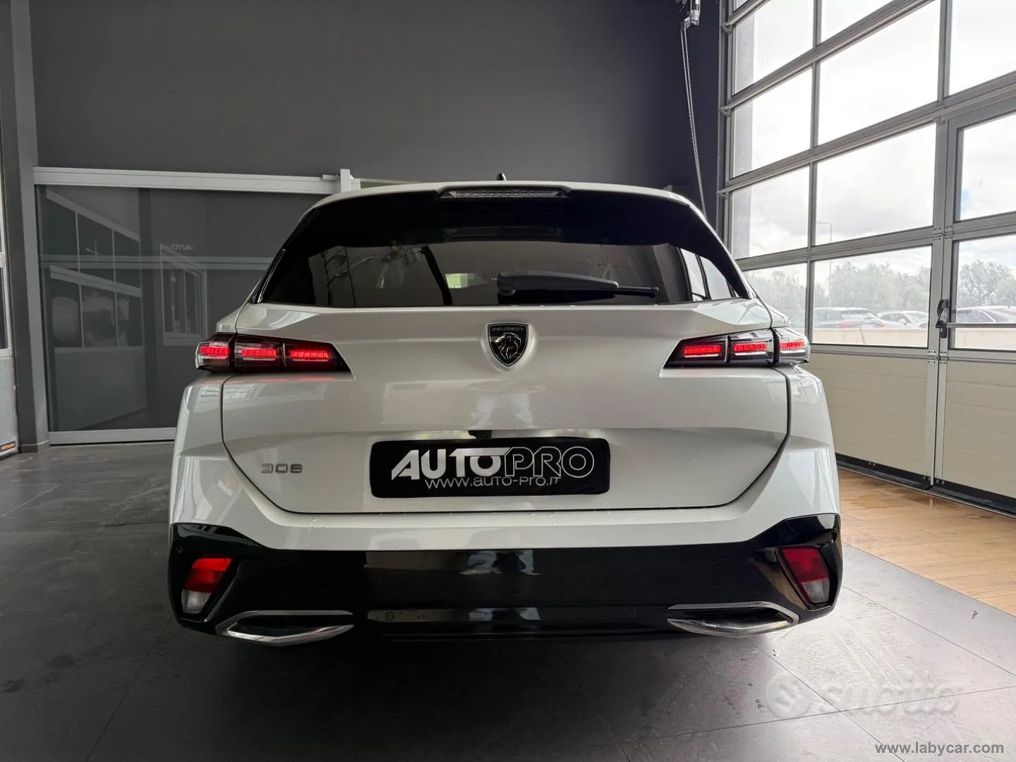 Peugeot 308 2022 photo 3