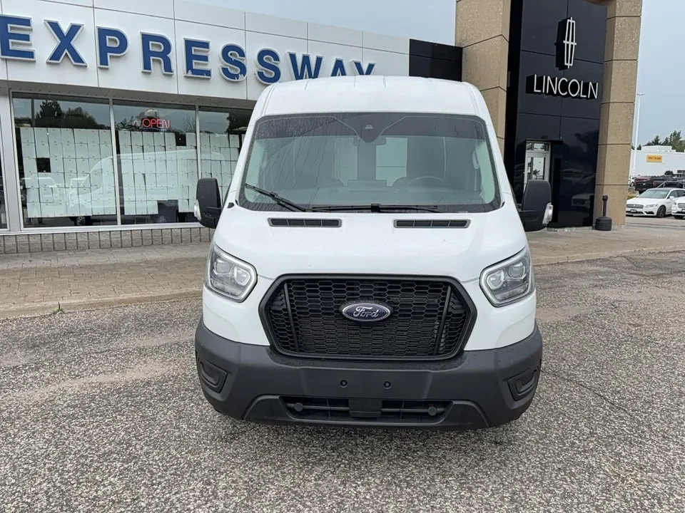Ford Transit 2025 photo 2