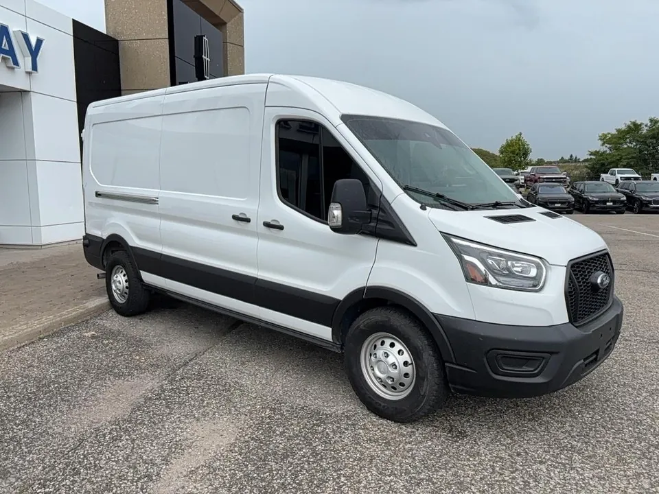 Ford Transit 2025 photo 3