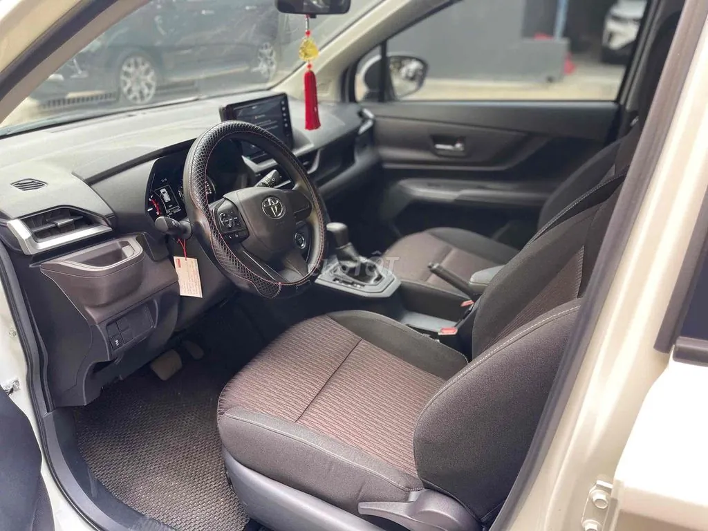 Toyota Avanza 2023 photo 2
