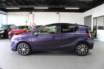 Toyota Aqua 2018 photo 5