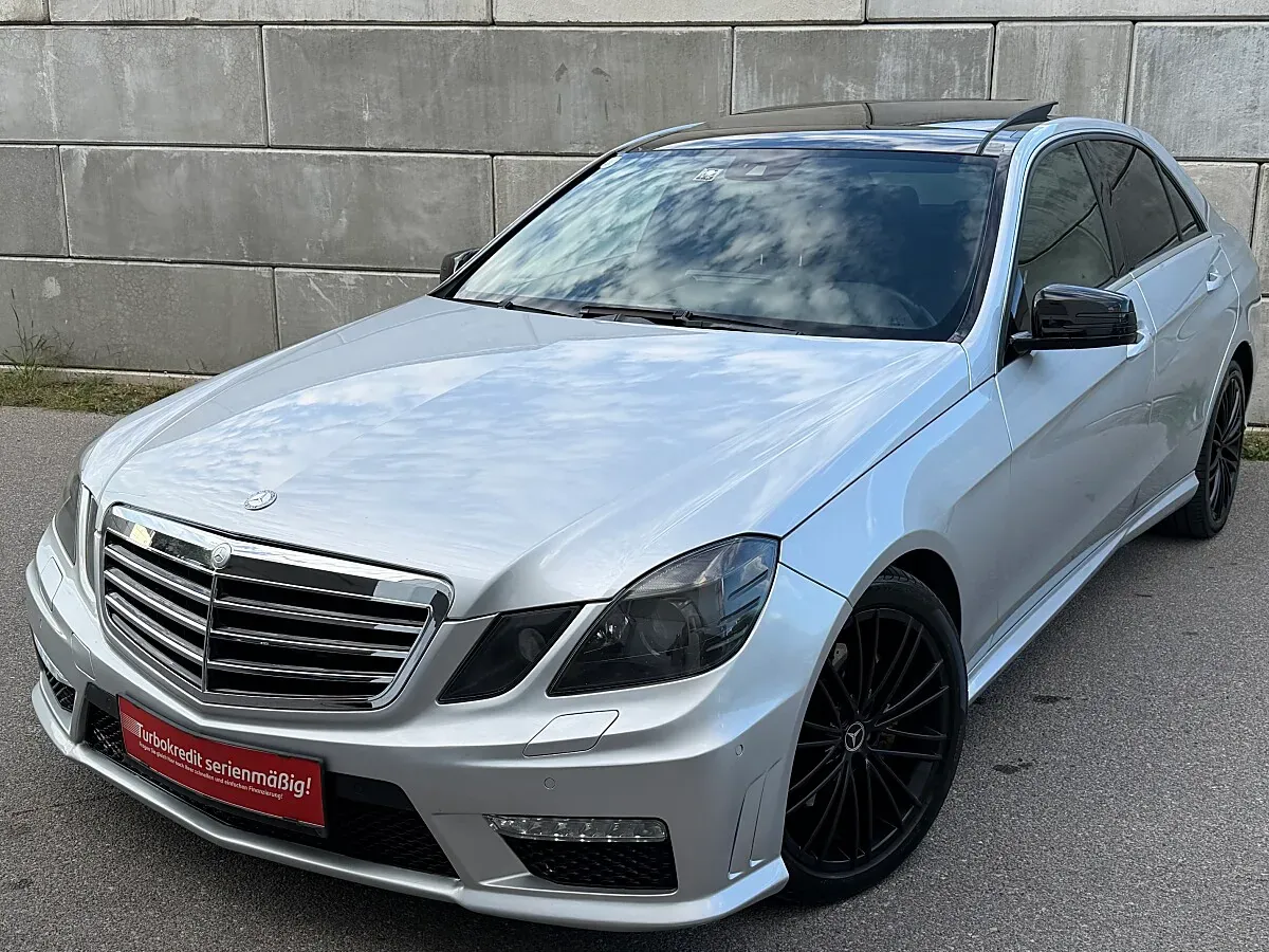Mercedes-Benz E-Class 2011 photo 2