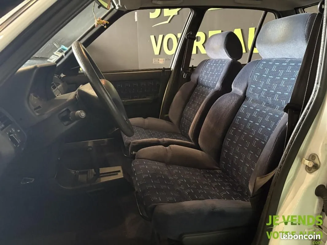 Peugeot 205 1996 photo 4