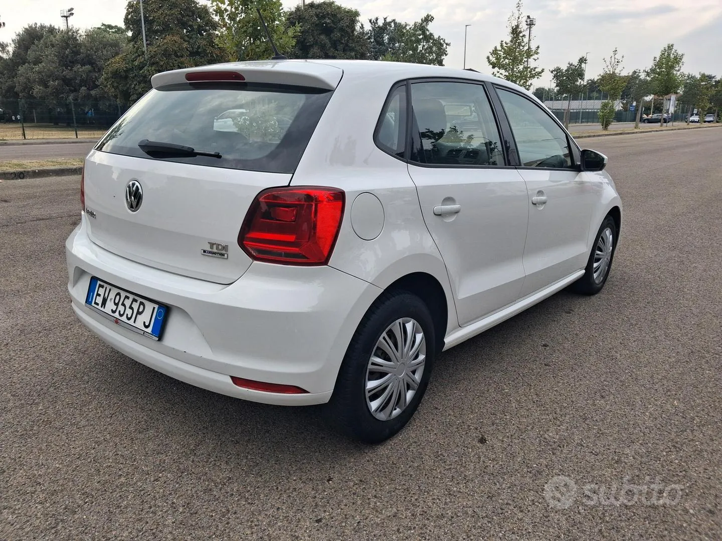 Volkswagen Polo 2014 photo 4