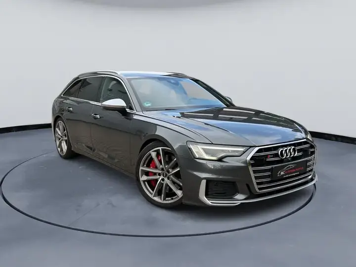Audi S6 Avant