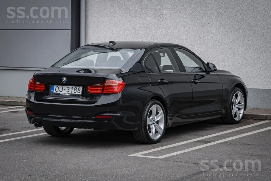 BMW 318D 2012 photo 4