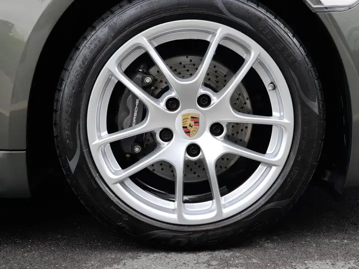 Porsche 718 Cayman 2025 photo 4