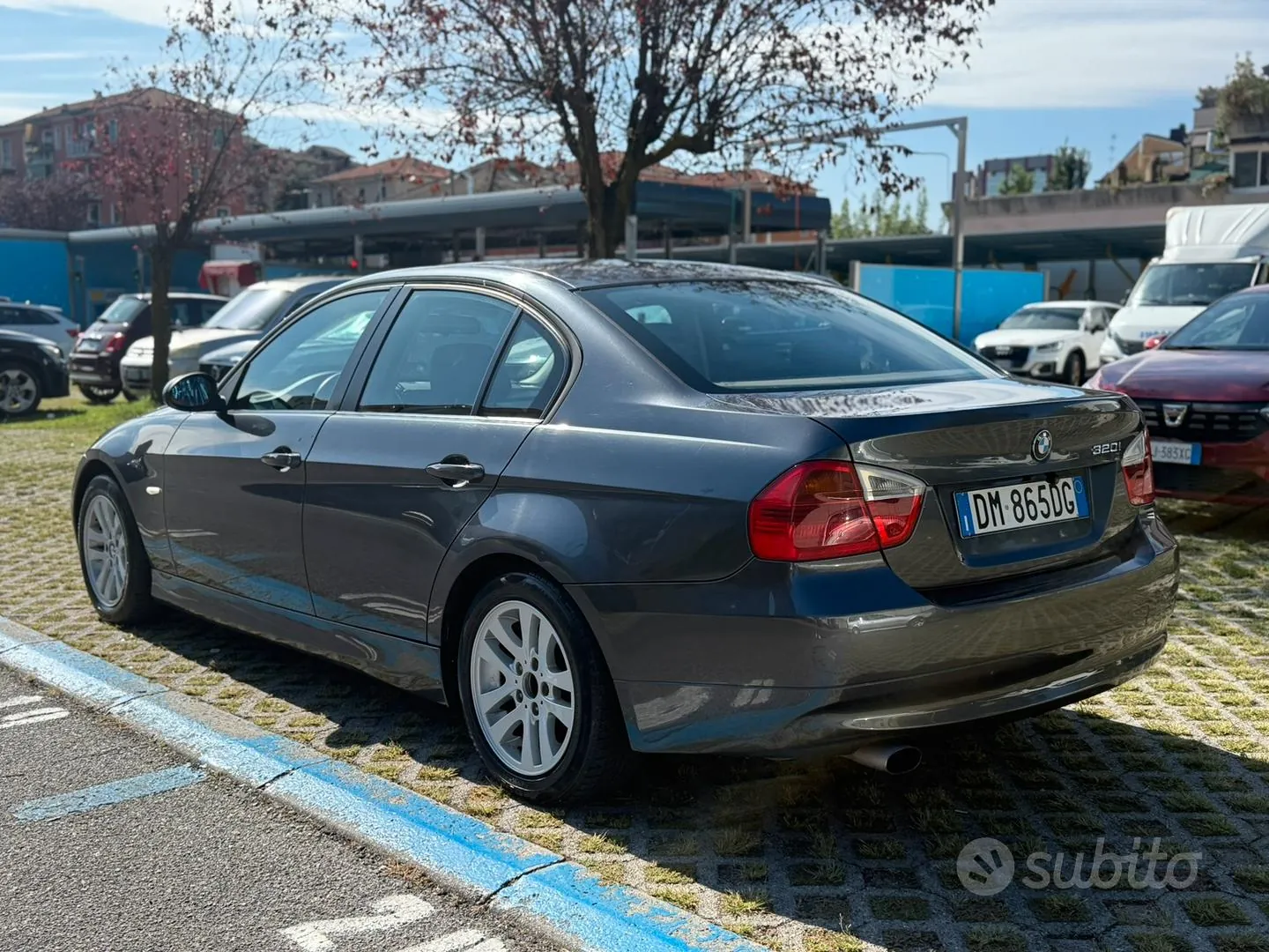 BMW 320I 2008 photo 3