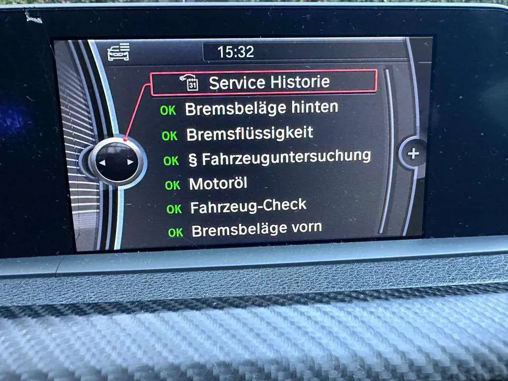 BMW 3 Series 2013 photo 2