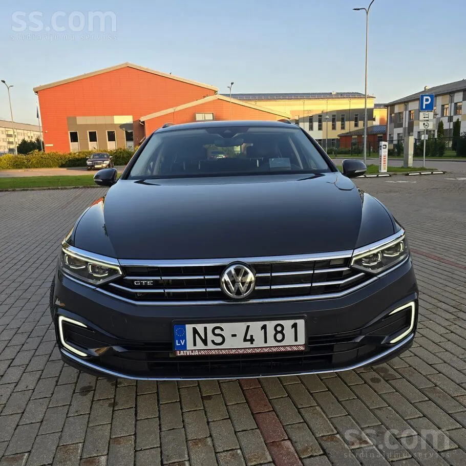 Volkswagen Passat 2020 photo 2