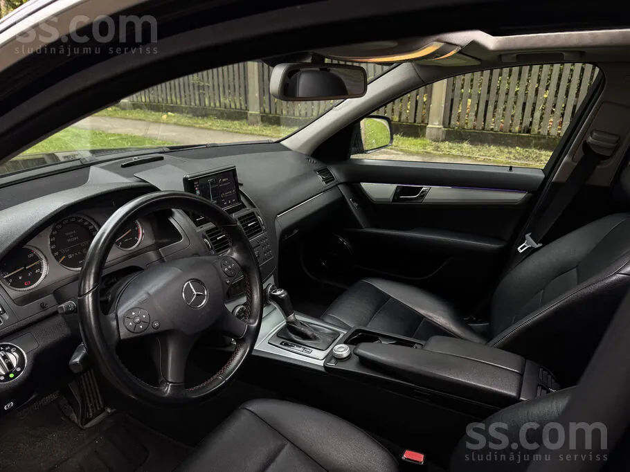 Mercedes-Benz C320 2007 photo 5
