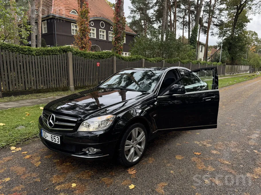 Mercedes-Benz C320 2007 photo 2