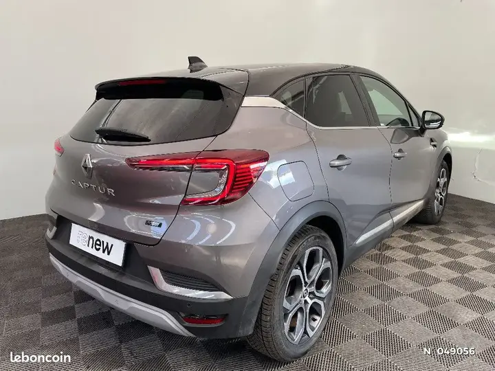Renault Captur 2023 photo 4