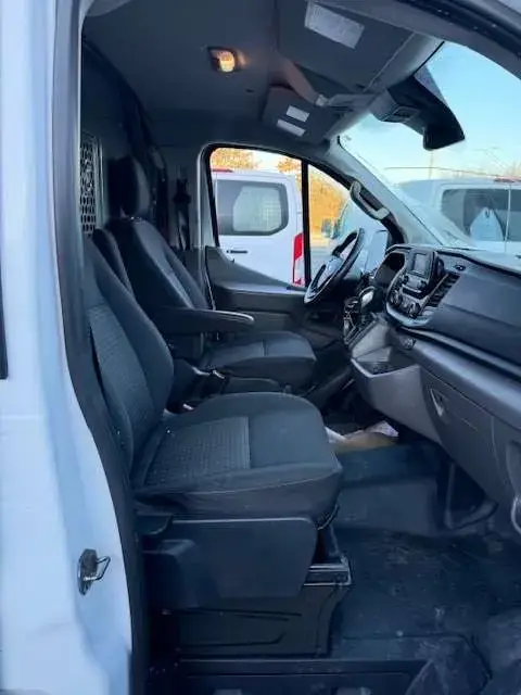 Ford Transit Cargo 2020 photo 3