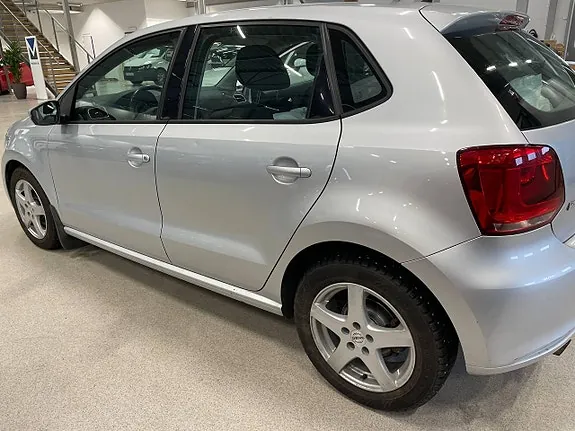 Volkswagen Polo 2012 photo 2