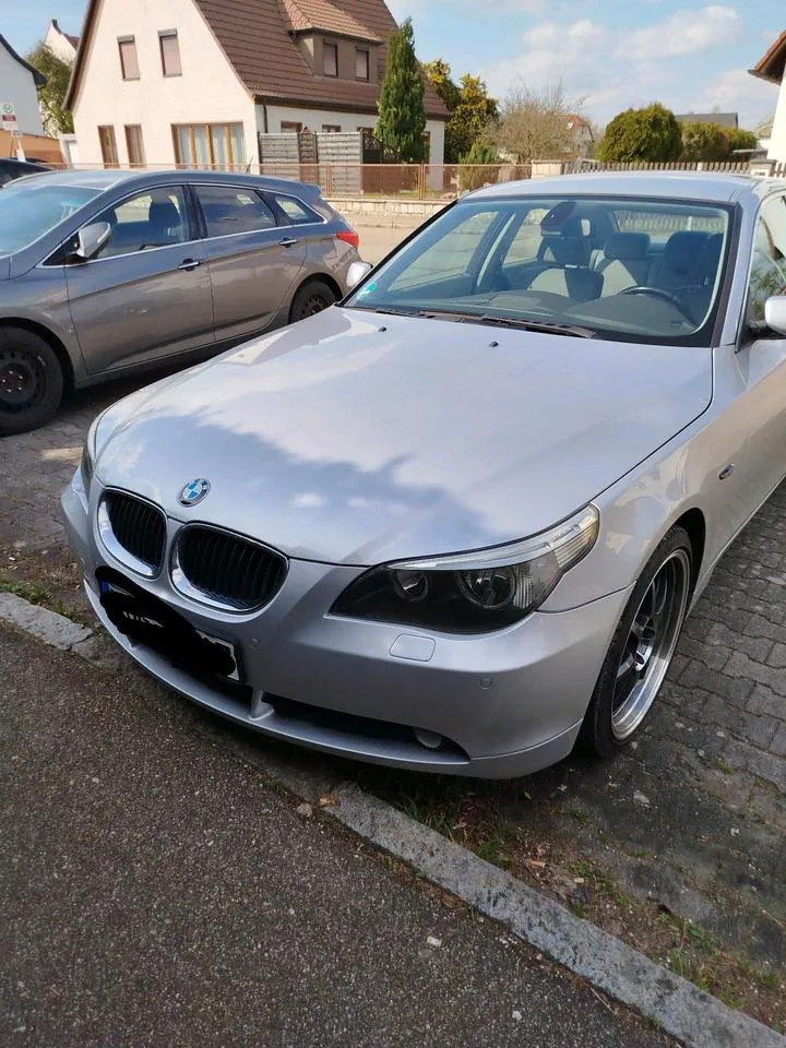BMW E60 520I