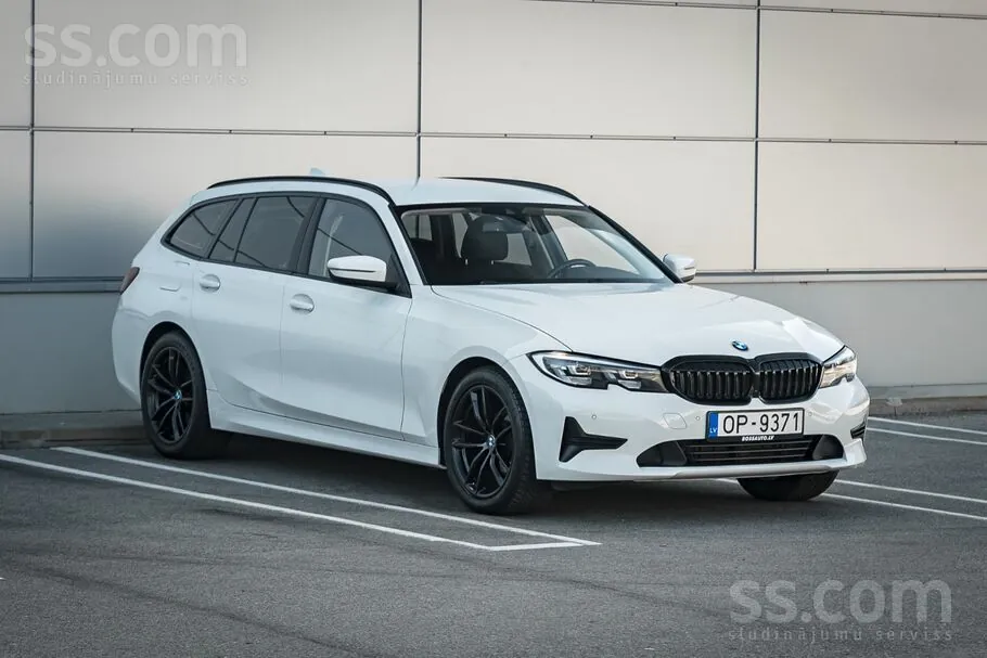 BMW 318D 2020 photo 3