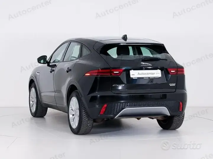 Jaguar E-Pace 2018 photo 4