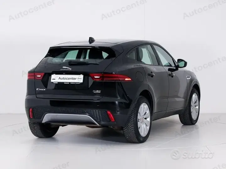 Jaguar E-Pace 2018 photo 3
