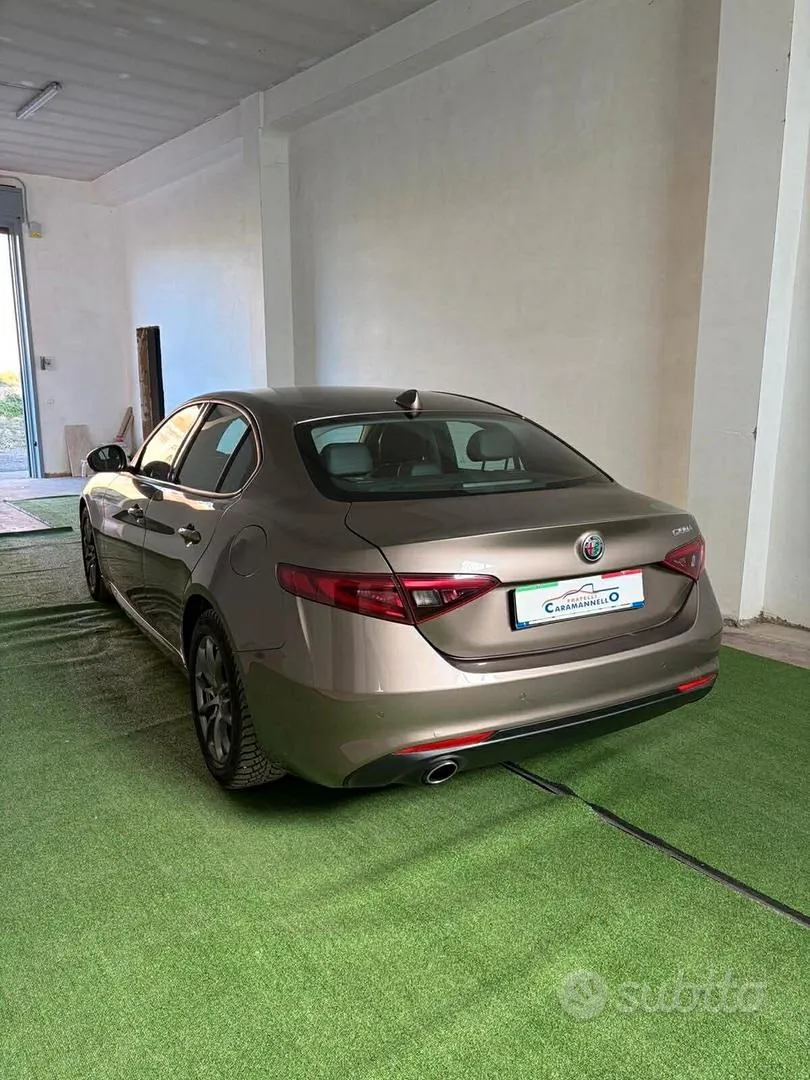 Alfa Romeo Giulia 2018 photo 4