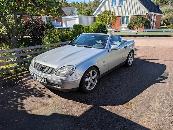 Mercedes-Benz Slk230