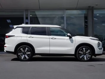 Mitsubishi Outlander 2026 photo 4