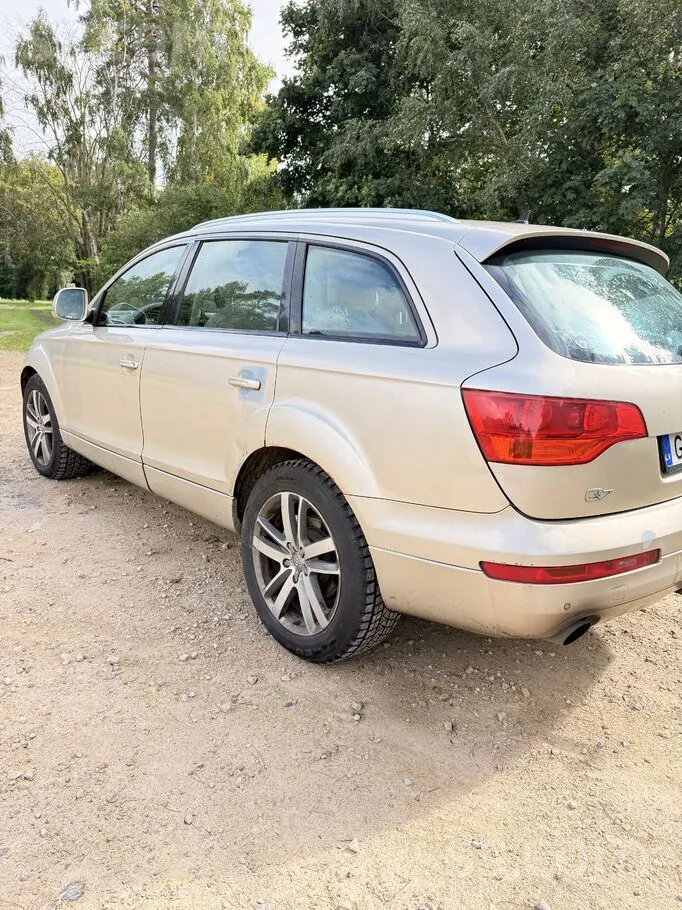 Audi Q7 2007 photo 4