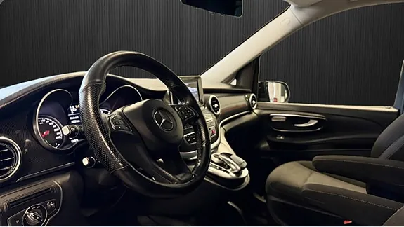 Mercedes-Benz V220 2015 photo 5