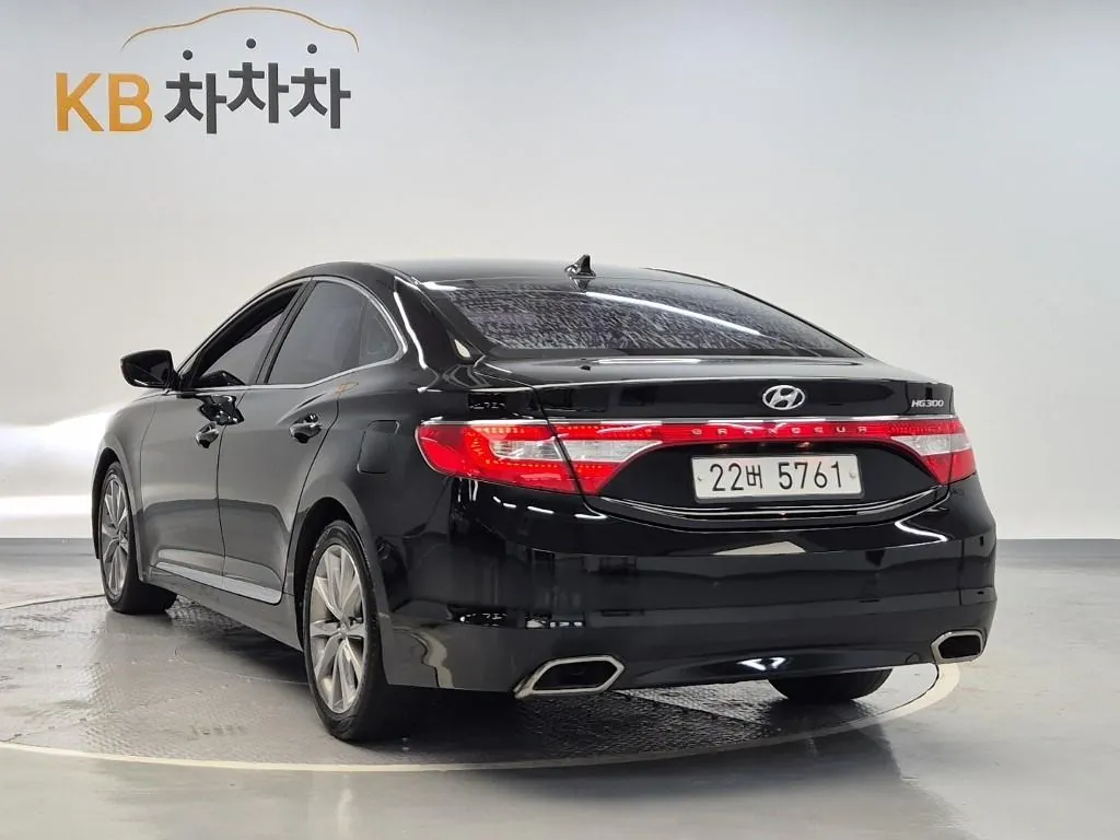 Hyundai Grandeur 2015 photo 2