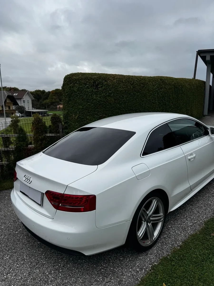 Audi A5 2010 photo 3