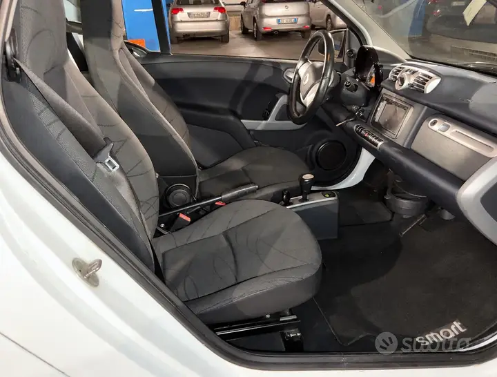 Smart Fortwo 2013 photo 4
