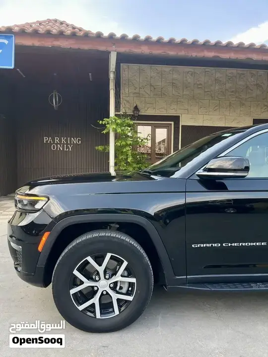 Jeep Grand Cherokee 2024 photo 2