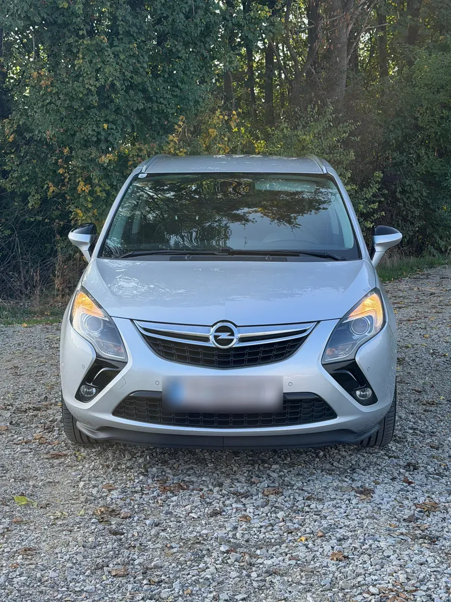 Opel Zafira Tourer 2012 photo 3