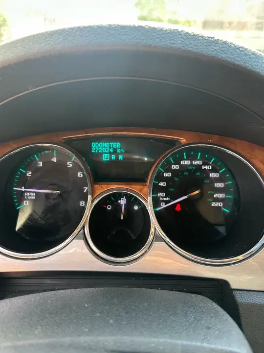Buick Enclave 2008 photo 2