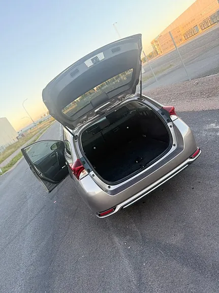 Toyota Auris 2015 photo 5