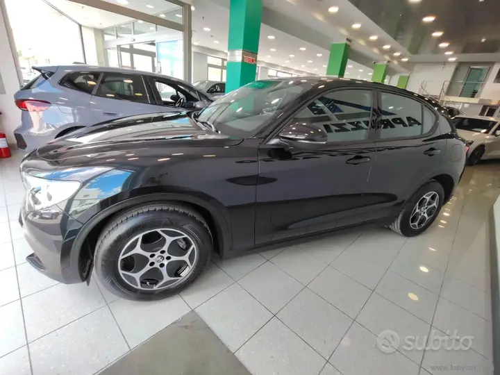 Alfa Romeo Stelvio 2022 photo 3