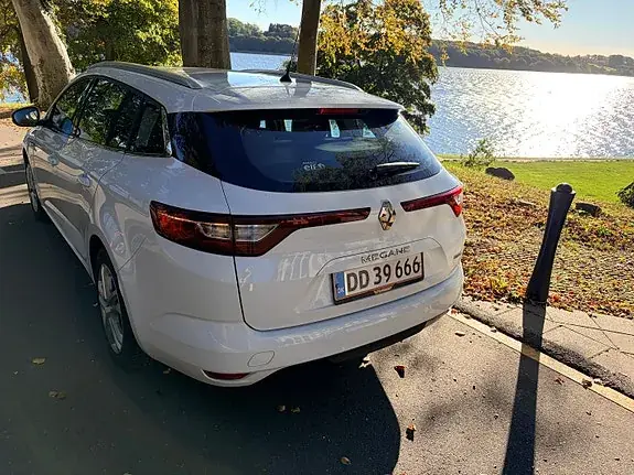 Renault Megane Iv 2017 photo 4