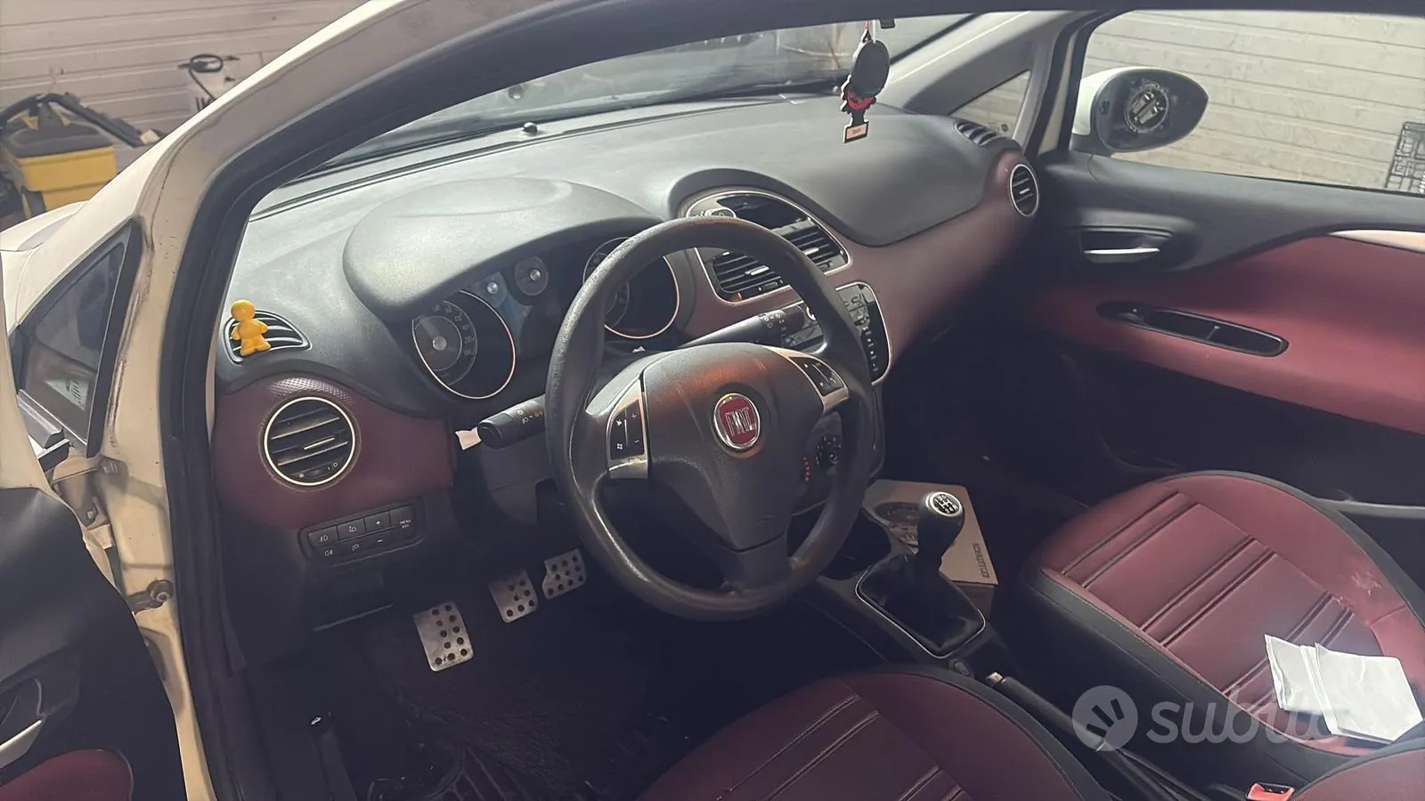 Fiat Grande Punto 2013 photo 5