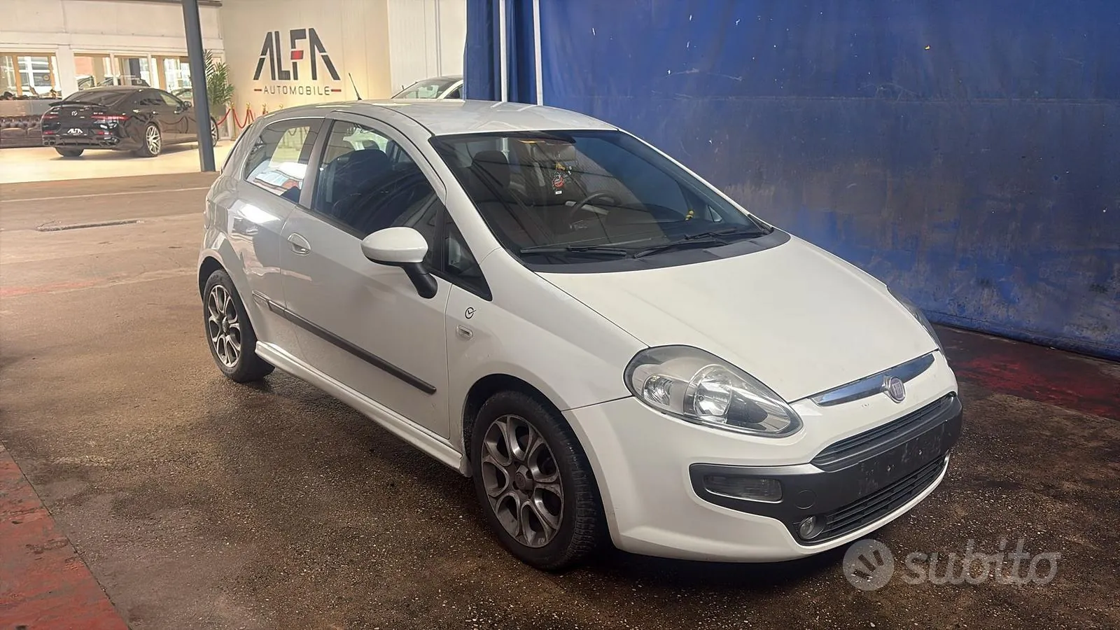 Fiat Grande Punto 2013 photo 3